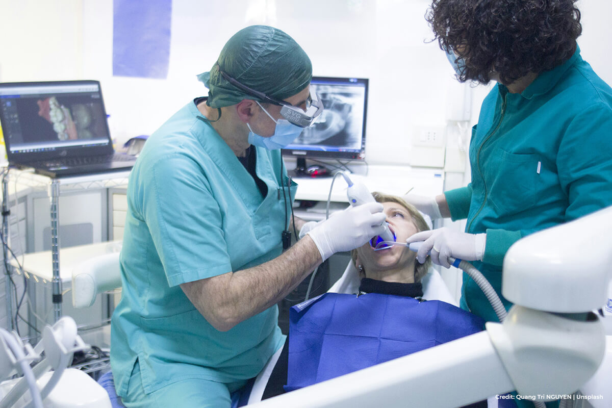 10-Signs-You-Need-Deep-Teeth-Cleaning